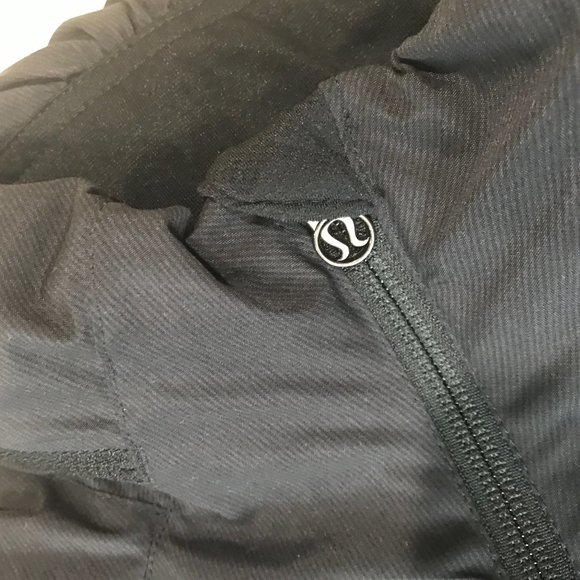 Like New Lululemon Run: Hustle Jacket - Picture 6 of 15